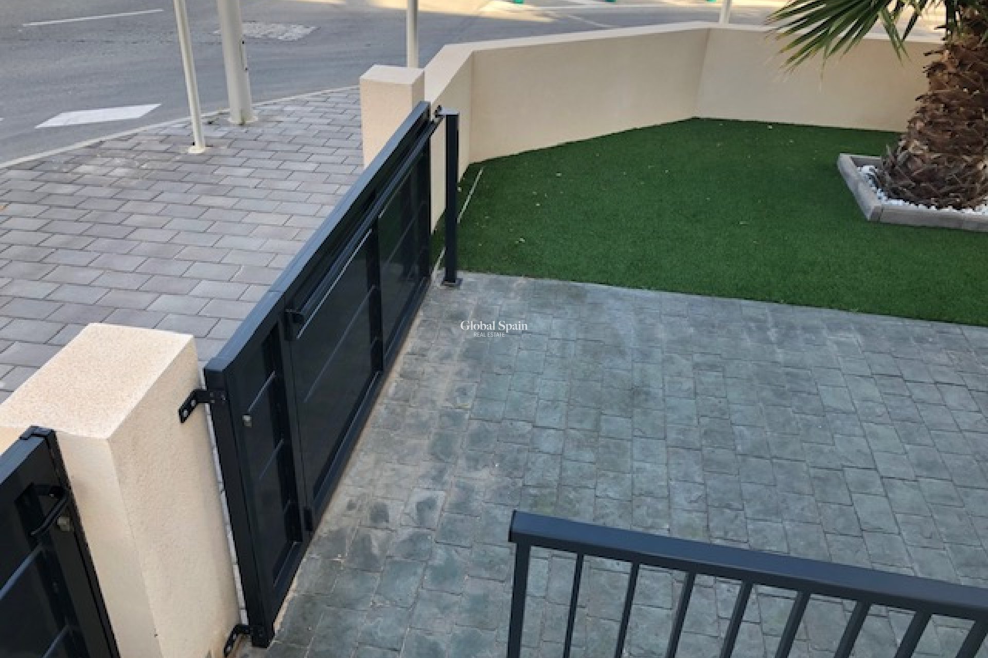 Venta - APARTAMENTO -
MIL PALMERAS 