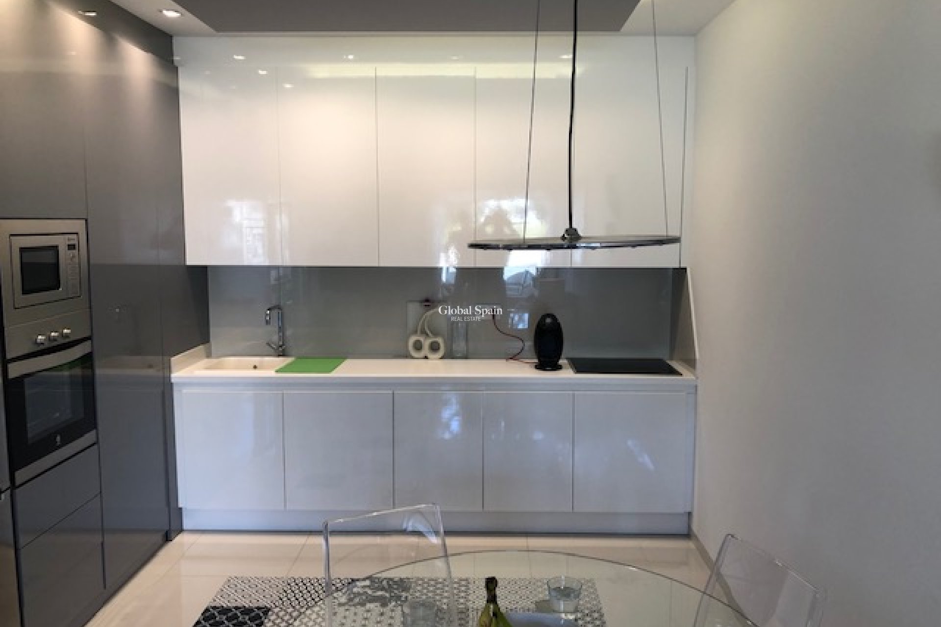 Venta - APARTAMENTO -
MIL PALMERAS 