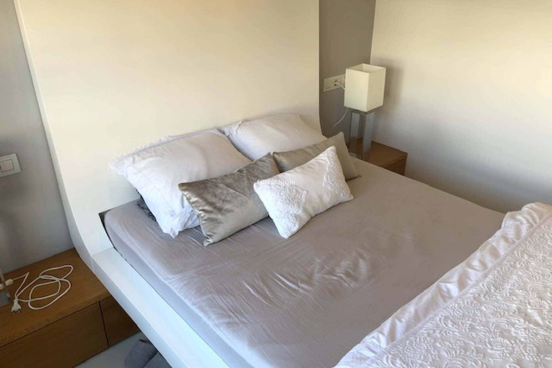 Venta - APARTAMENTO -
MIL PALMERAS 