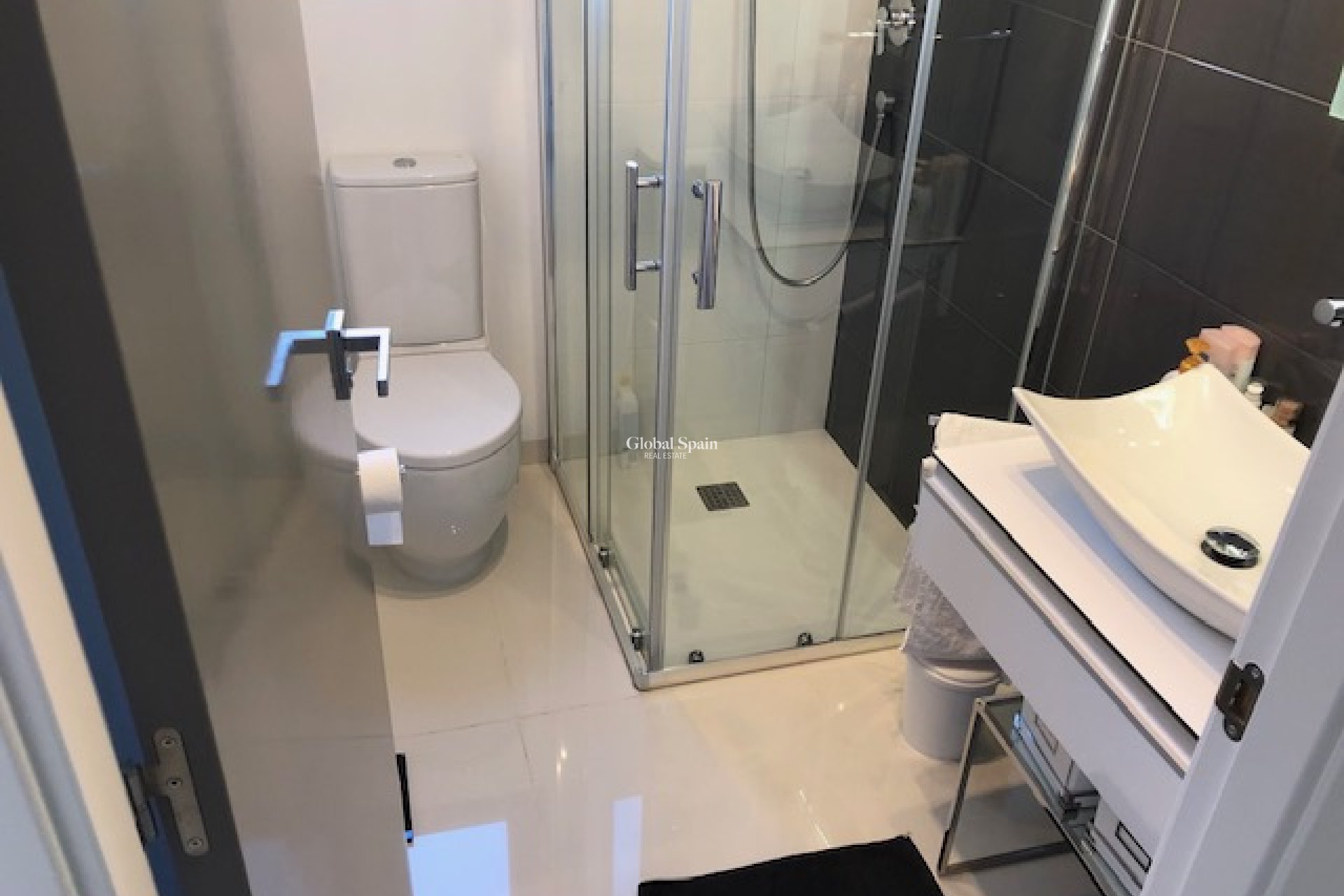 Venta - APARTAMENTO -
MIL PALMERAS 