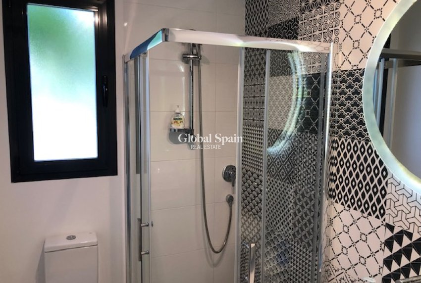 Venta - APARTAMENTO -
MIL PALMERAS 