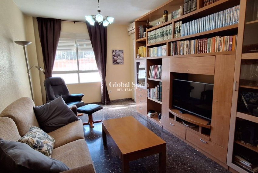 Venta - APARTAMENTO -
MURCIA - San Benito-patiño