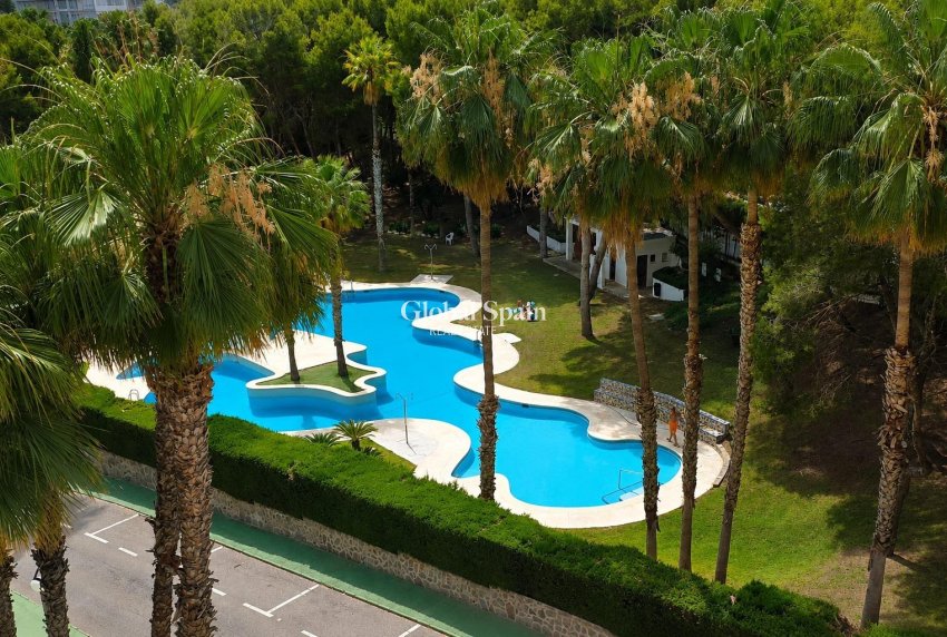 Venta - APARTAMENTO -
ORIHUELA COSTA - Altos de campoamor