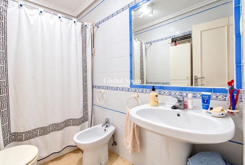 Venta - APARTAMENTO -
ORIHUELA COSTA - Altos de Campoamor