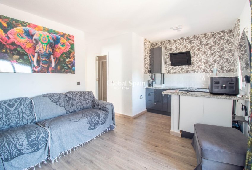 Venta - APARTAMENTO -
ORIHUELA COSTA - CABO ROIG
