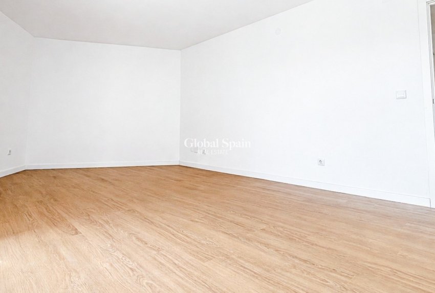 Venta - APARTAMENTO -
ORIHUELA COSTA - CABO ROIG