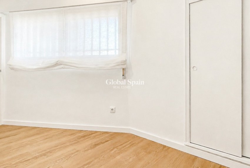 Venta - APARTAMENTO -
ORIHUELA COSTA - CABO ROIG