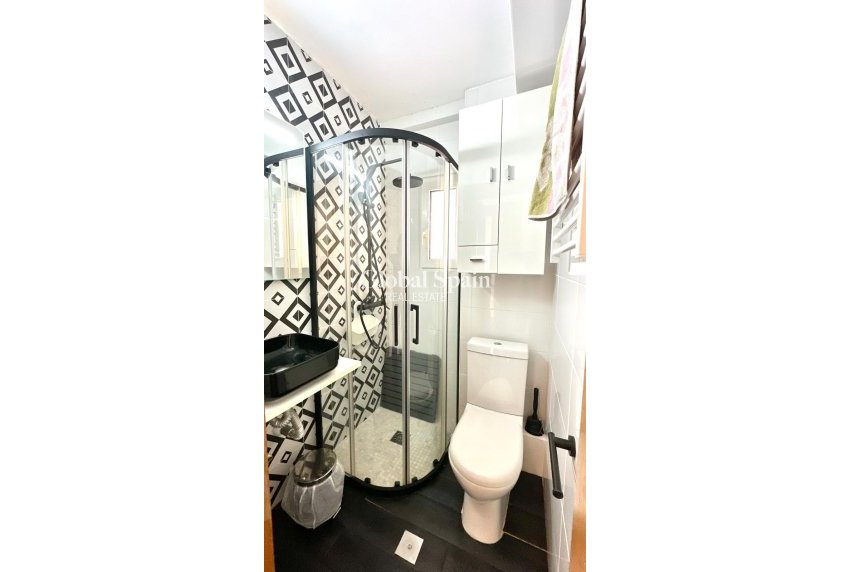 Venta - APARTAMENTO -
ORIHUELA COSTA - CAMPOAMOR