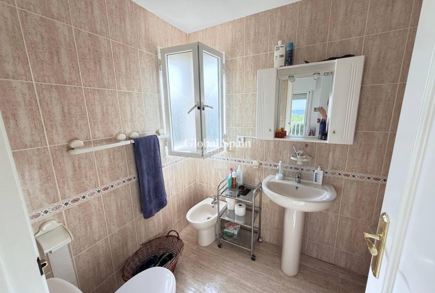 Venta - APARTAMENTO -
ORIHUELA COSTA - CAMPOAMOR