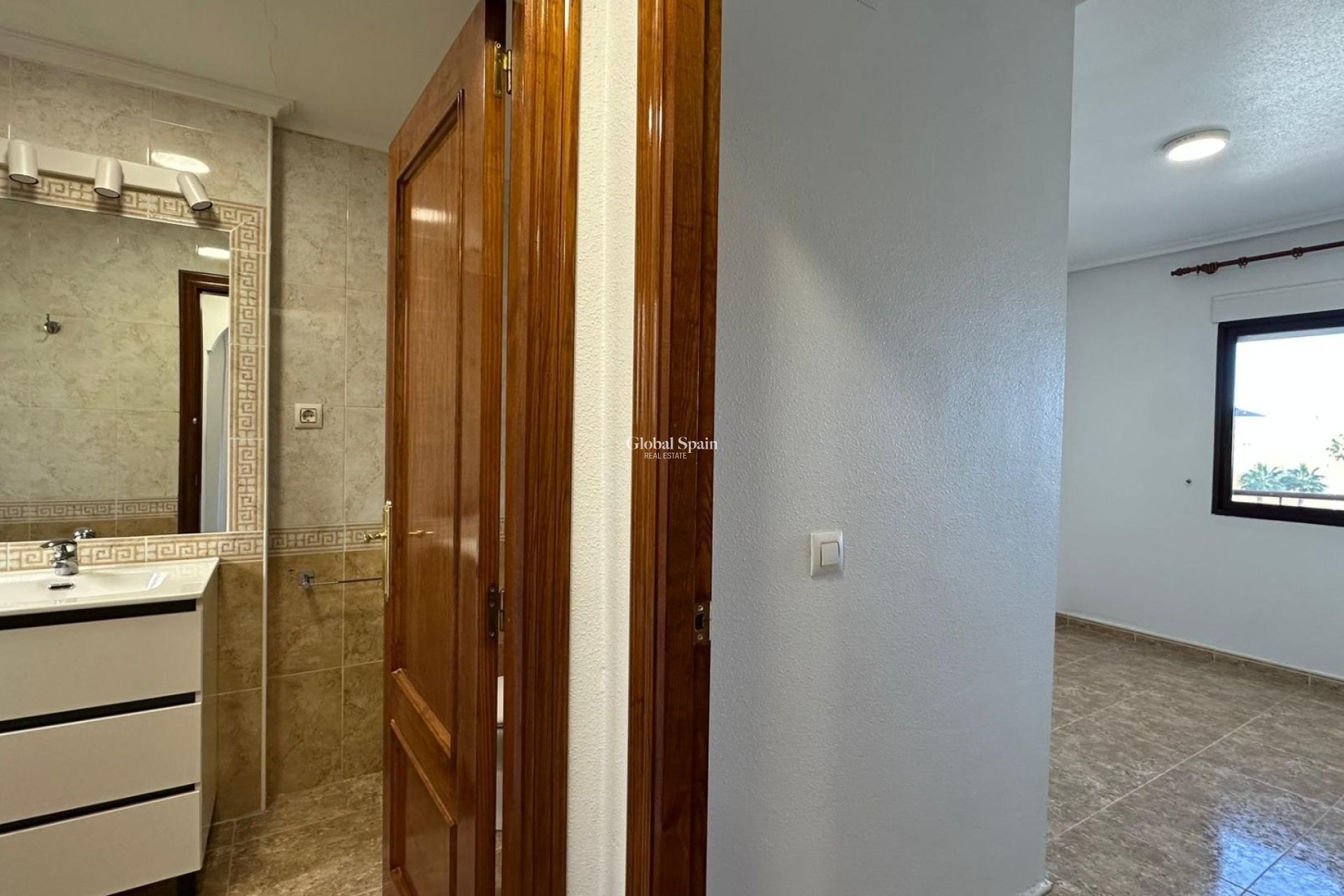 Venta - APARTAMENTO -
ORIHUELA COSTA - CAMPOAMOR