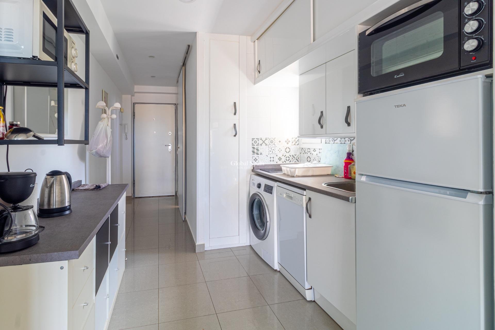 Venta - APARTAMENTO -
ORIHUELA COSTA - CAMPOAMOR