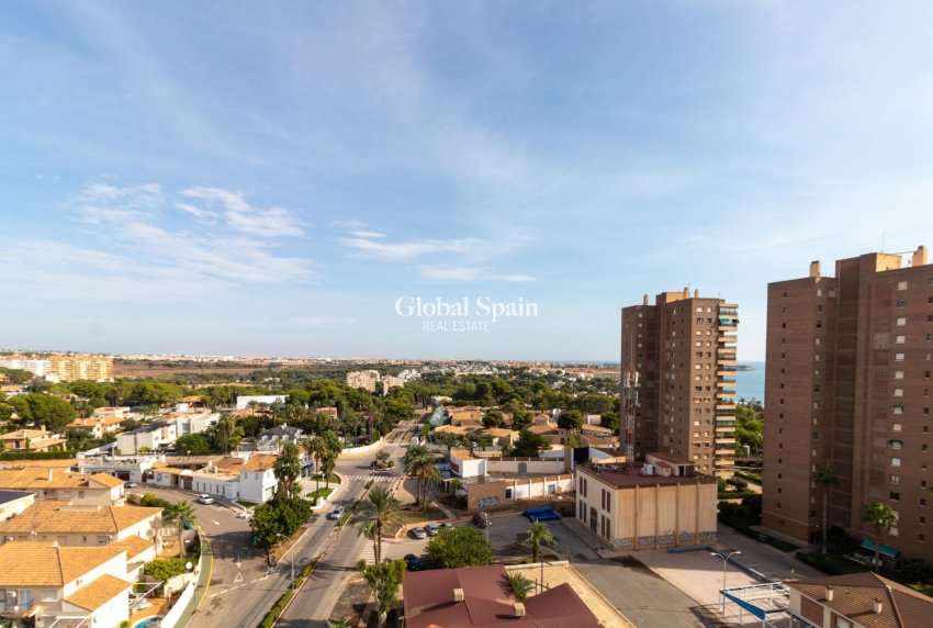 Venta - APARTAMENTO -
ORIHUELA COSTA - CAMPOAMOR