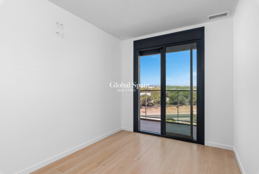 Venta - Apartamento -
ORIHUELA COSTA - CAMPOAMOR