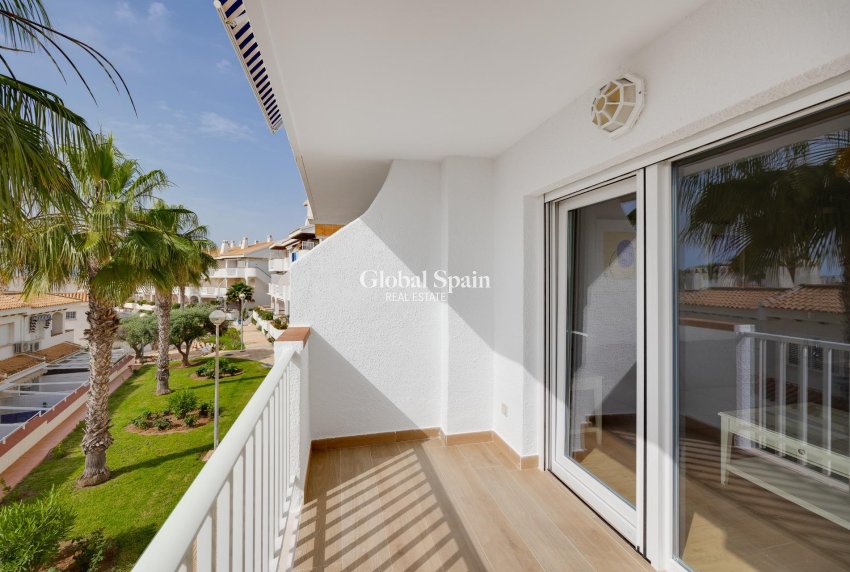 Venta - Apartamento -
ORIHUELA COSTA - CAMPOAMOR