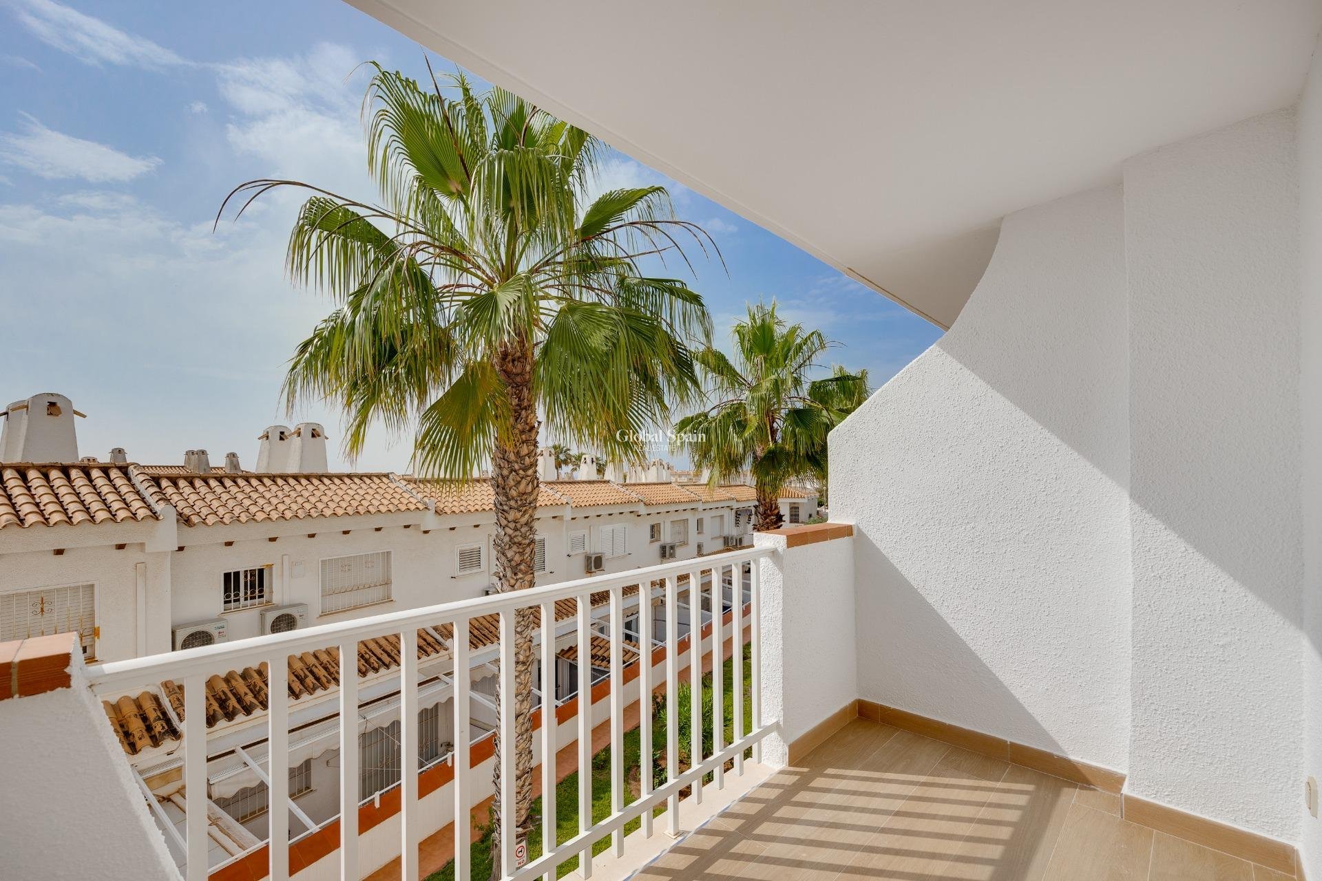Venta - Apartamento -
ORIHUELA COSTA - CAMPOAMOR