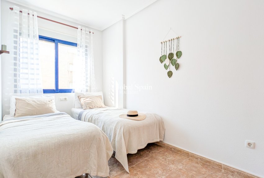 Venta - APARTAMENTO -
ORIHUELA COSTA - Costa Blanca