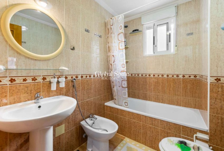 Venta - APARTAMENTO -
ORIHUELA COSTA - Costa Blanca