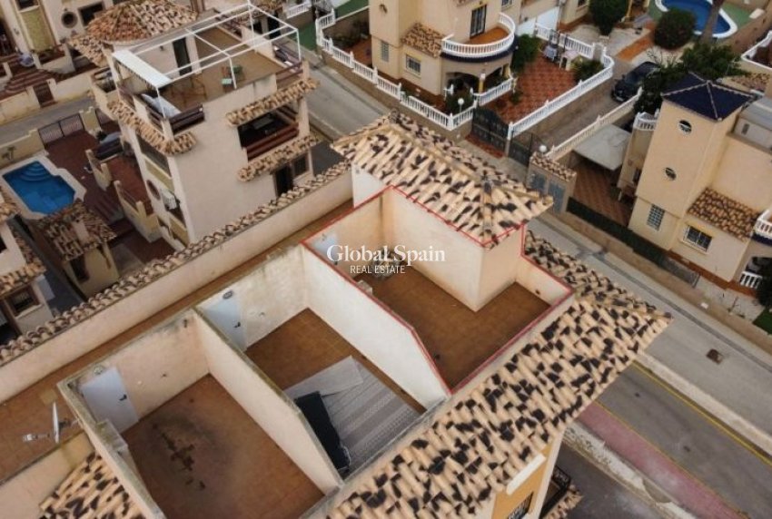 Venta - APARTAMENTO -
ORIHUELA COSTA - Costa Blanca