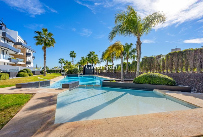 Venta - APARTAMENTO -
ORIHUELA COSTA - Costa Blanca