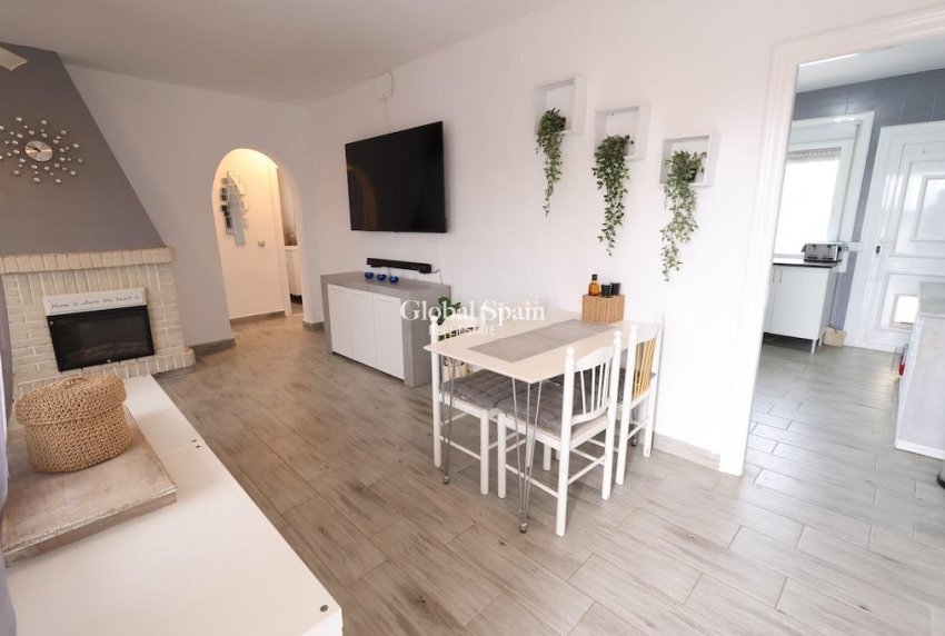 Venta - APARTAMENTO -
ORIHUELA COSTA - Costa Blanca