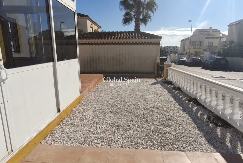 Venta - APARTAMENTO -
ORIHUELA COSTA - Costa Blanca