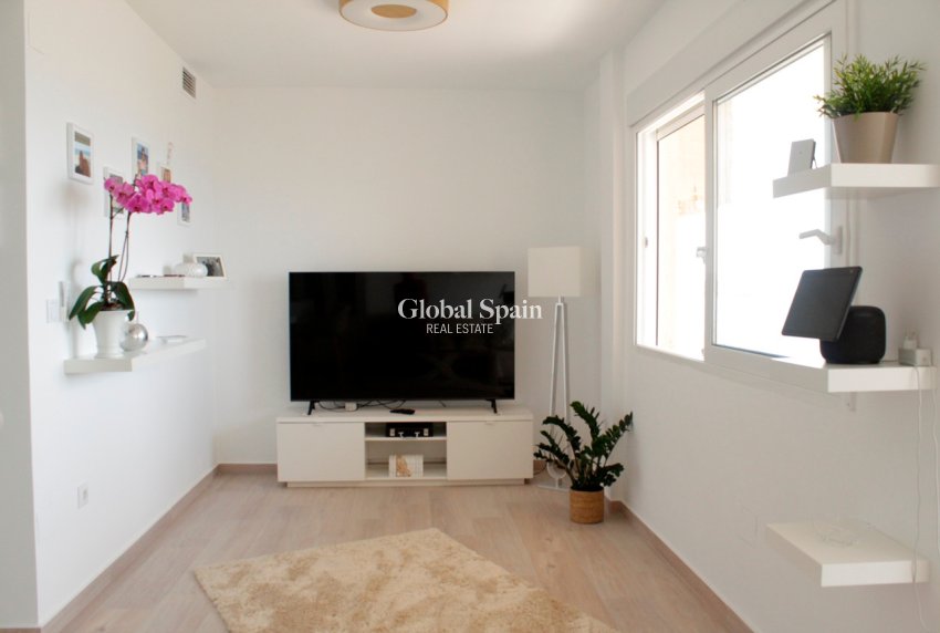 Venta - APARTAMENTO -
ORIHUELA COSTA - Costa Blanca