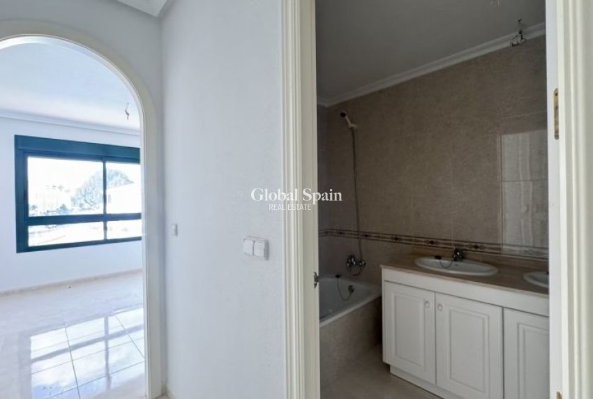 Venta - APARTAMENTO -
ORIHUELA COSTA - Costa Blanca