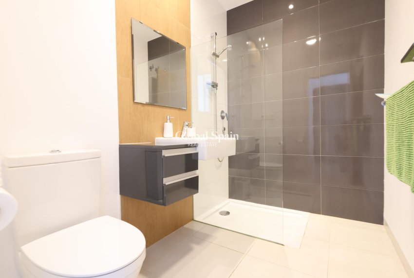 Venta - APARTAMENTO -
ORIHUELA COSTA - Costa Blanca