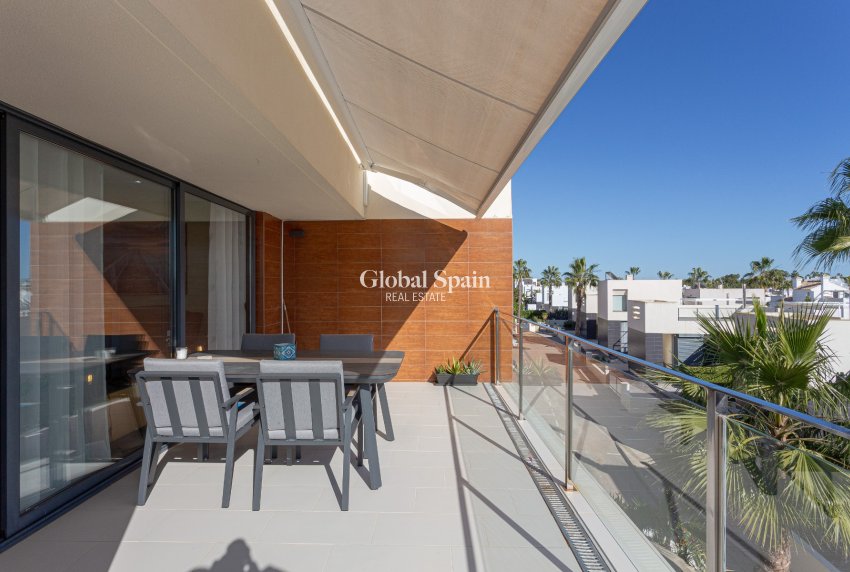 Venta - APARTAMENTO -
ORIHUELA COSTA - Costa Blanca