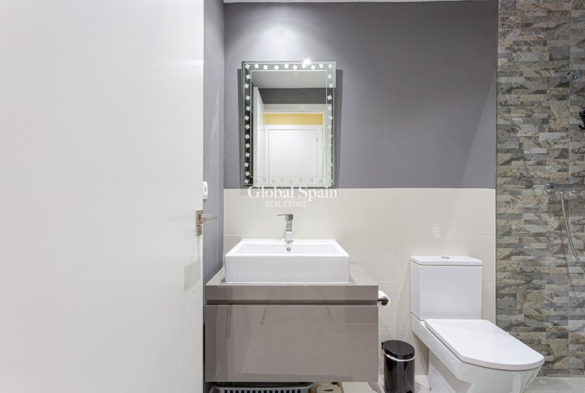 Venta - APARTAMENTO -
ORIHUELA COSTA - Costa Blanca