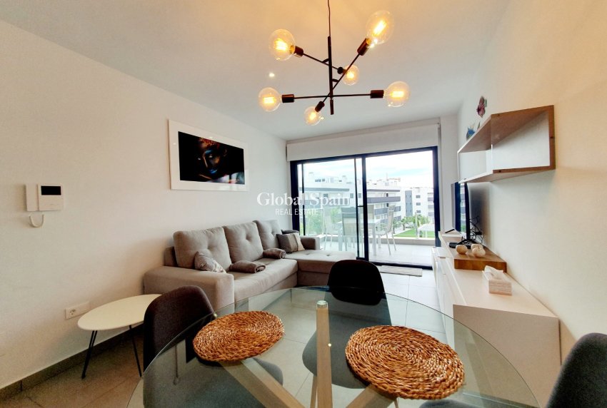 Venta - APARTAMENTO -
ORIHUELA COSTA - Costa Blanca