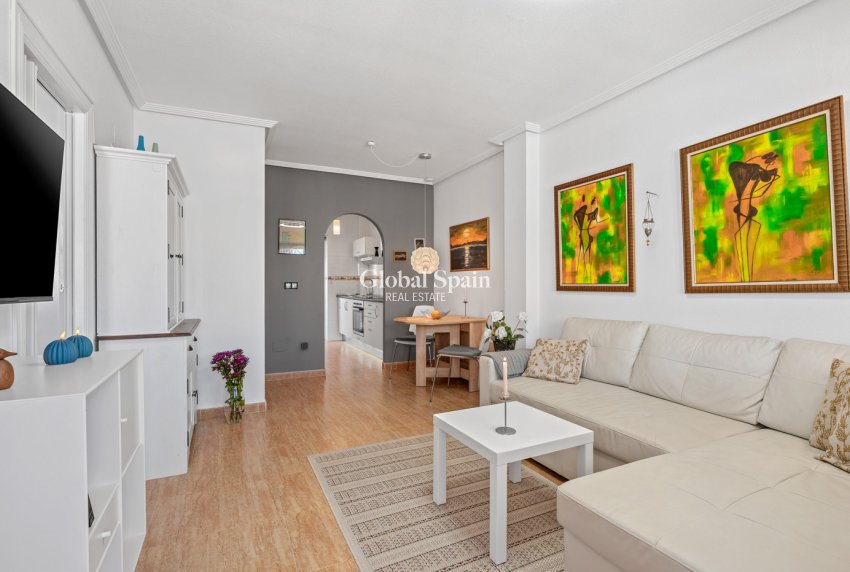 Venta - APARTAMENTO -
ORIHUELA COSTA - Costa Blanca