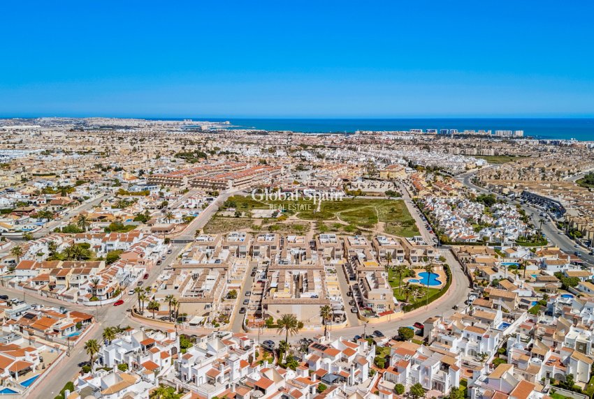 Venta - APARTAMENTO -
ORIHUELA COSTA - Costa Blanca