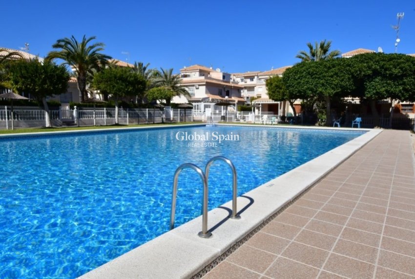 Venta - APARTAMENTO -
ORIHUELA COSTA - Costa Blanca