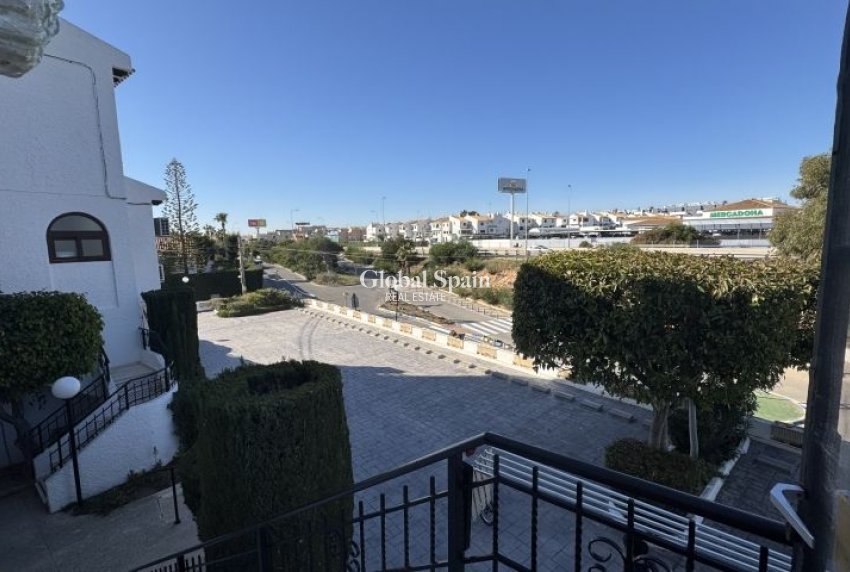 Venta - APARTAMENTO -
ORIHUELA COSTA - Costa Blanca
