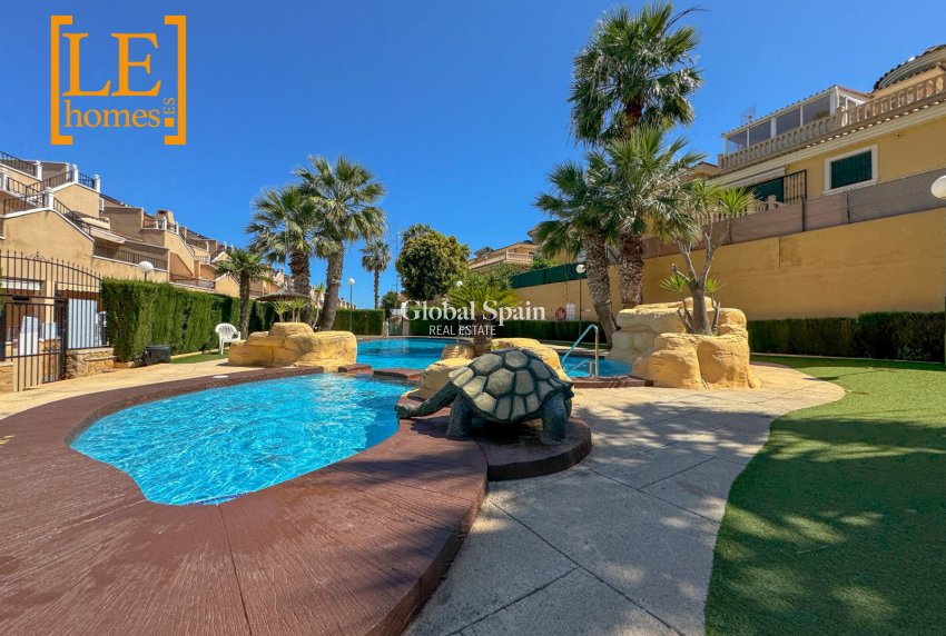 Venta - APARTAMENTO -
ORIHUELA COSTA - Costa Blanca