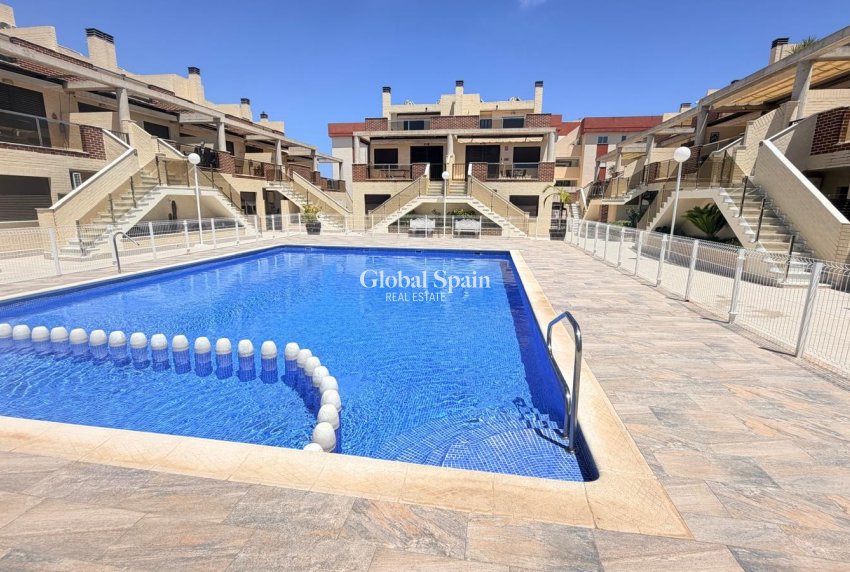 Venta - APARTAMENTO -
ORIHUELA COSTA - Costa Blanca