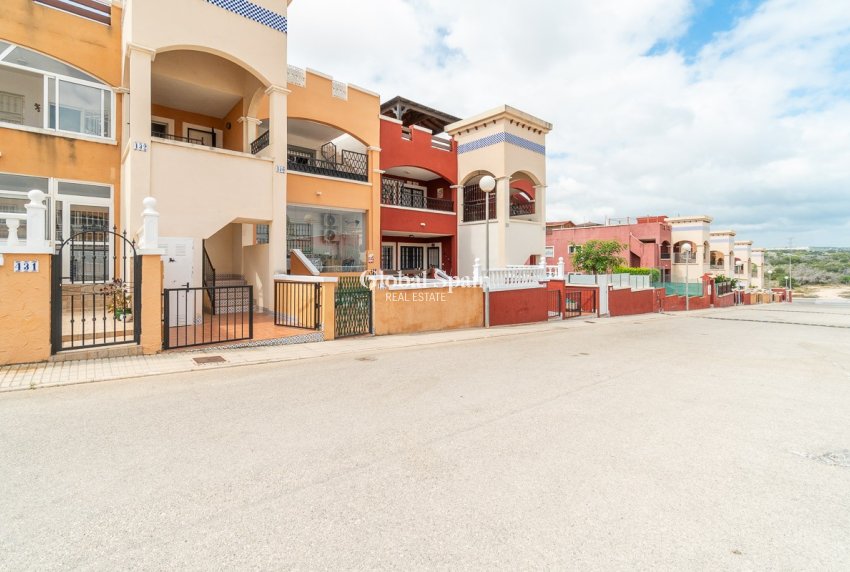 Venta - APARTAMENTO -
ORIHUELA COSTA - Costa Blanca