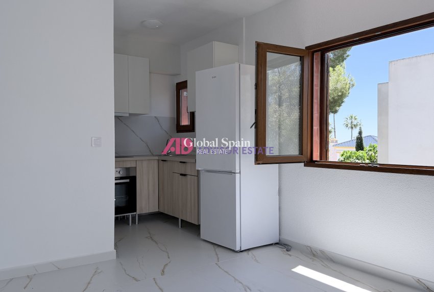 Venta - APARTAMENTO -
ORIHUELA COSTA - Costa Blanca