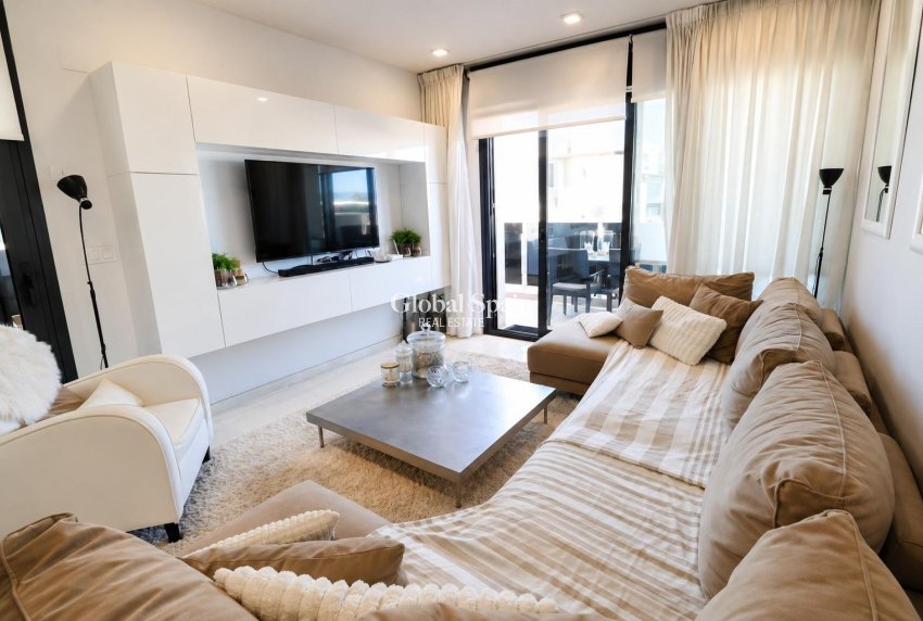Venta - APARTAMENTO -
ORIHUELA COSTA - Costa Blanca