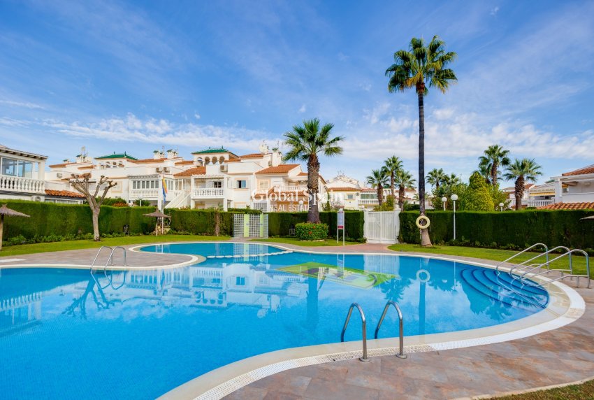 Venta - APARTAMENTO -
ORIHUELA COSTA - Costa Blanca