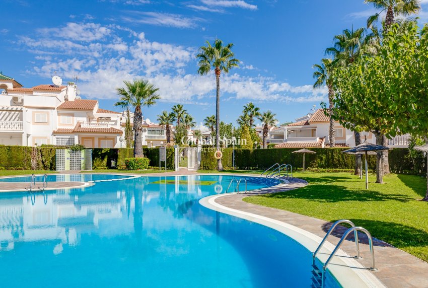 Venta - APARTAMENTO -
ORIHUELA COSTA - Costa Blanca