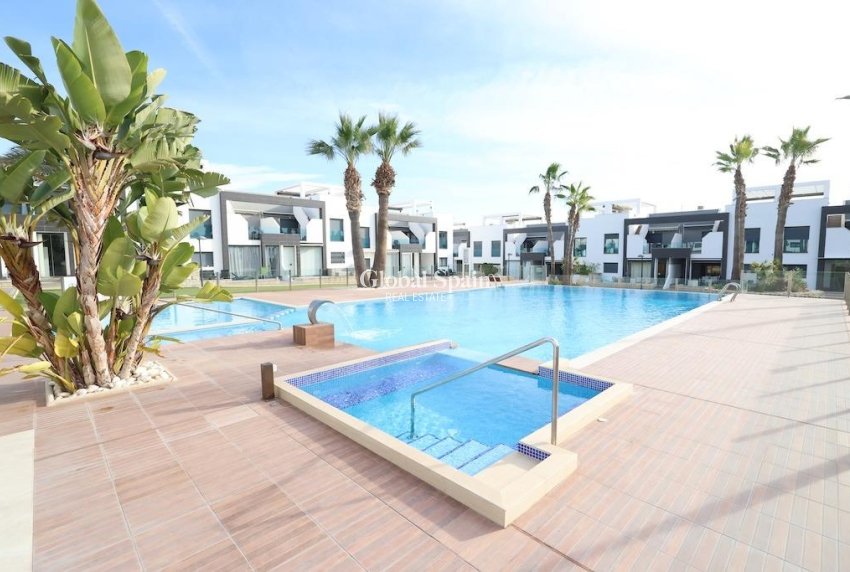 Venta - APARTAMENTO -
ORIHUELA COSTA - Costa Blanca