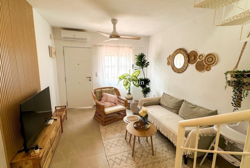 Venta - APARTAMENTO -
ORIHUELA COSTA - Costa Blanca