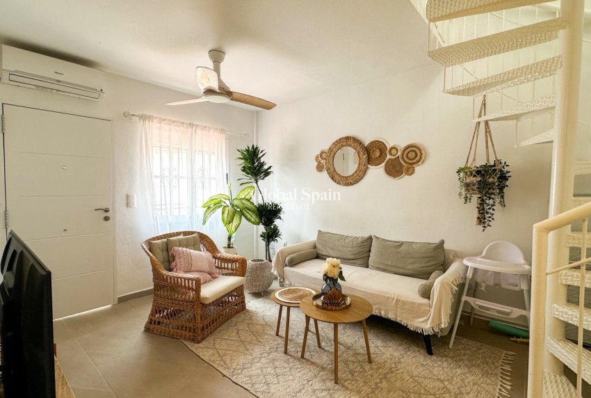 Venta - APARTAMENTO -
ORIHUELA COSTA - Costa Blanca