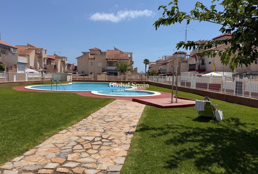 Venta - APARTAMENTO -
ORIHUELA COSTA - Costa Blanca