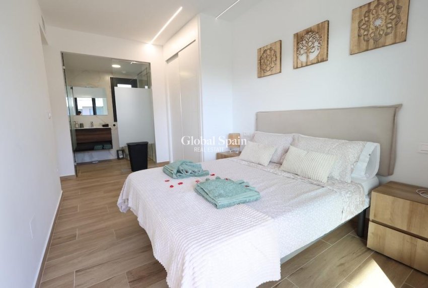 Venta - APARTAMENTO -
ORIHUELA COSTA - Costa Blanca