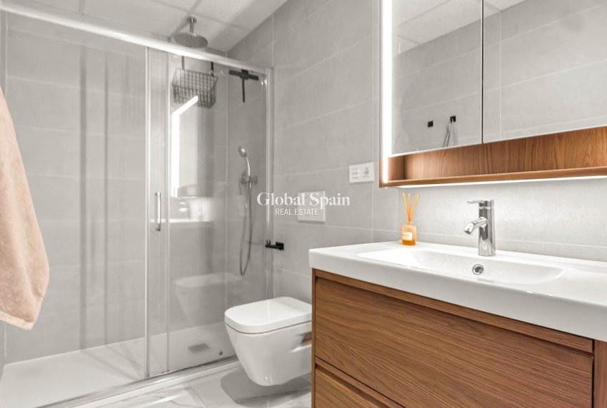 Venta - APARTAMENTO -
ORIHUELA COSTA - Costa Blanca