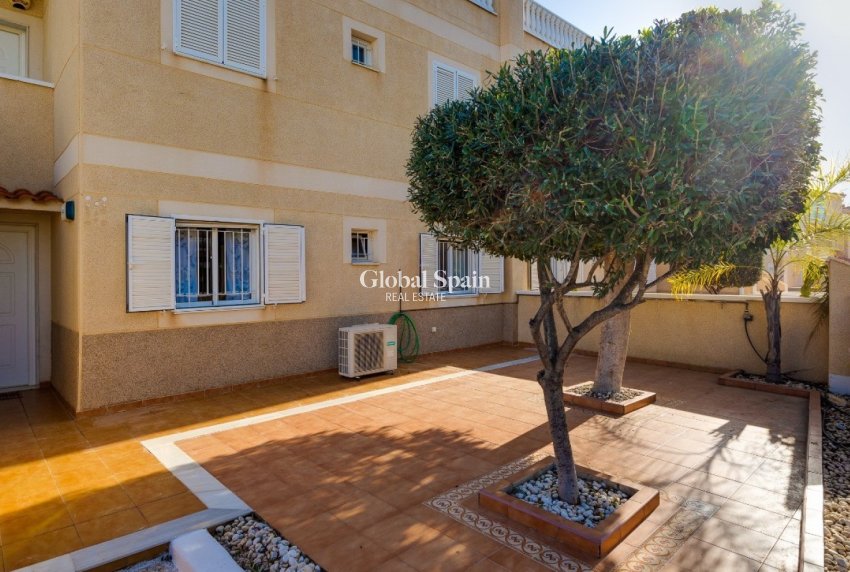 Venta - APARTAMENTO -
ORIHUELA COSTA - Costa Blanca