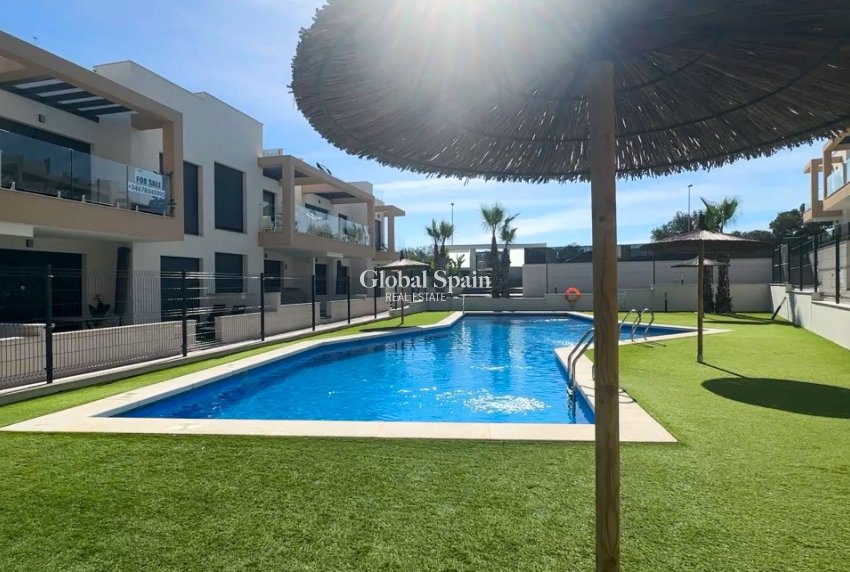 Venta - APARTAMENTO -
ORIHUELA COSTA - Costa Blanca